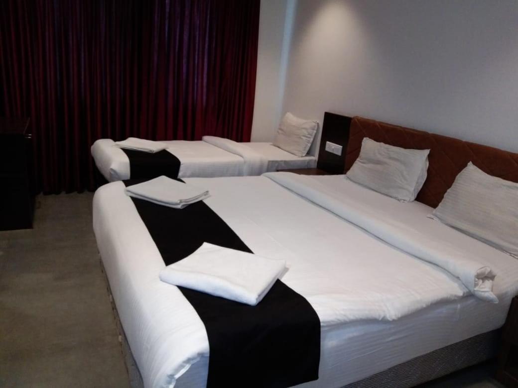The Southgate Business Hotel Thiruvananthapuram Екстериор снимка